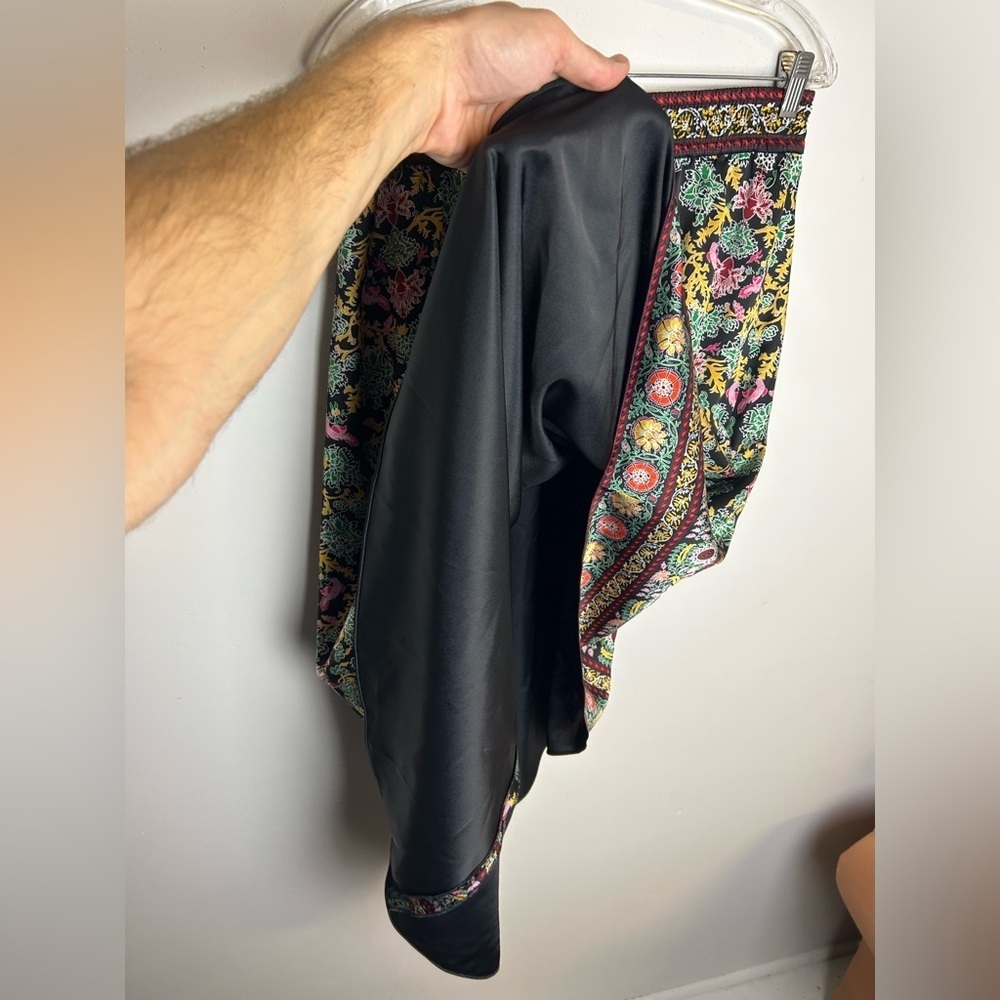 NWT $350 Alice + Olivia Natalina Sz 10 black floral-print asymmetric midi skirt - Picture 6 of 16